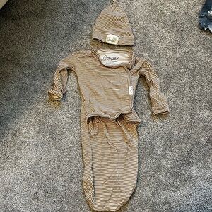 Bonsie skin to skin baby wear 0-3